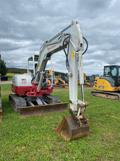 Takeuchi TB260, O-rops, Leveling Blade, Plumbed, Coupler, GP Bucket, SN: 100700, Hours: 2229