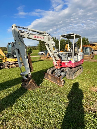 Takeuchi TB235, Rops, GP Tooth Bucket, Thumb, Leveling Blade, SN: 503044, Hours: 176