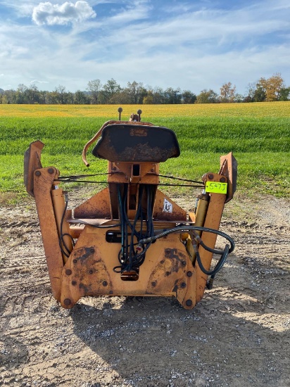 D125 SSL Backhoe Attach