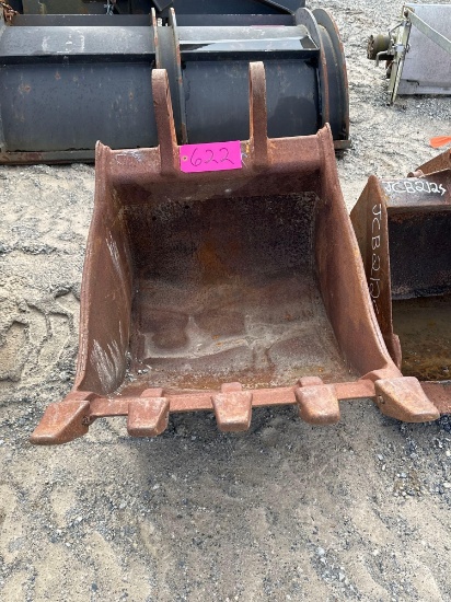 24" Backhoe Bucket