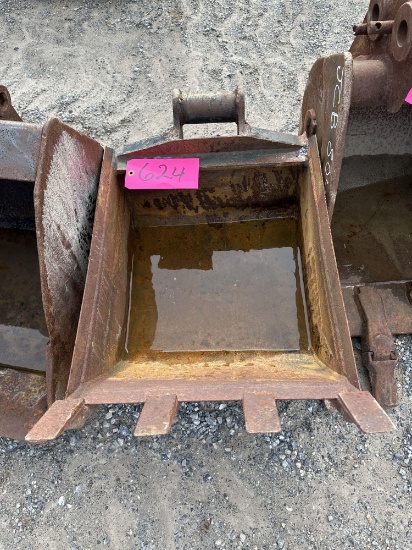 18" Excavator Bucket fits Kubota KX91