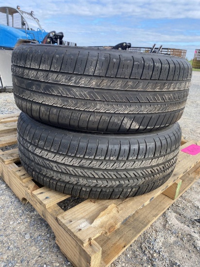 Set of 4 235/55ZR17 tires on Motegi Wheels