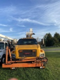 2005 GMC L8500 Bucket Truck, Automatic, Air Brakes, 4 door cab, Altec Body, Altec TA37M Lift, 37.3'