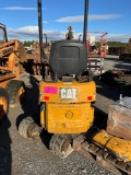 CAT 300.9D, *Does Not Run*, *Includes pallet of parts*, GP Bucket, Rubber Tracks, SN: M00539