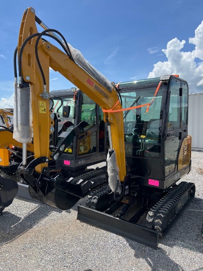 AGT QNT30 Mini Excavator