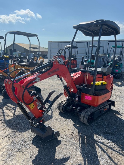 AGT Industrial QK18R-C Mini Excavator