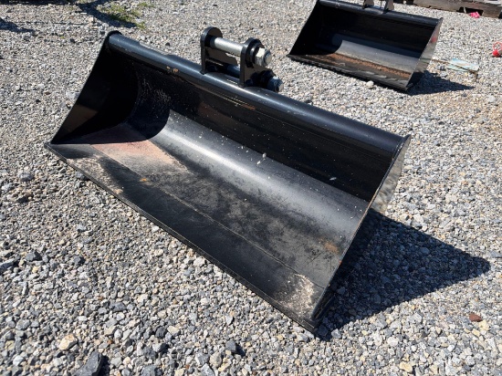30" Mini Excavator Bucket