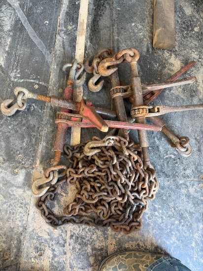 5 Binders & 2 Chains w/ Hooks