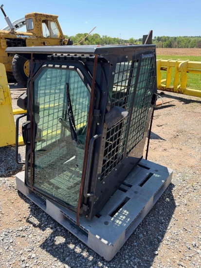 Bobcat S70 Skid Steer Cab