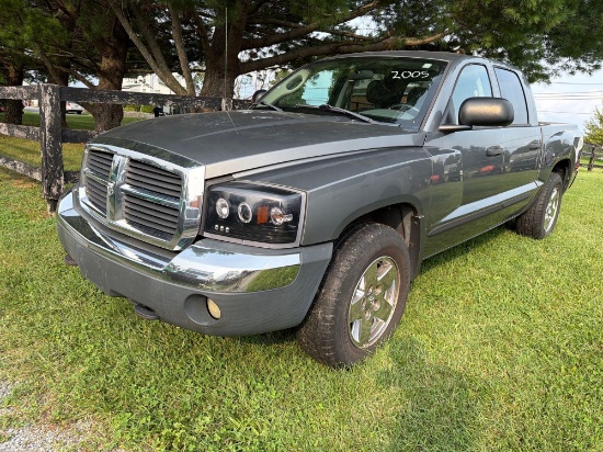 2005 Dodge Dakota Pickup Truck