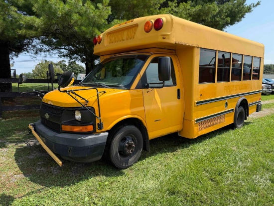 2009 Chevrolet 20 Passenger School Bus