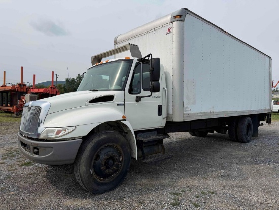 2009 International Durastar 4300 Box Truck