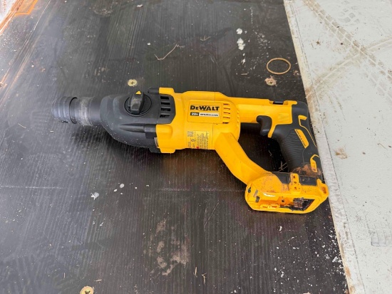 DeWalt DCH133 20v Hammer Drill
