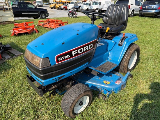 Ford GT95 Riding Mower