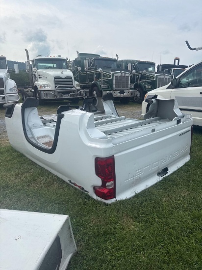 Chevy Silverado LT White Truck Bed