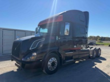 2012 Volvo Tandem Axle Road Tractor