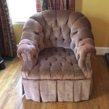 Pretty Tufted Barrel Chair