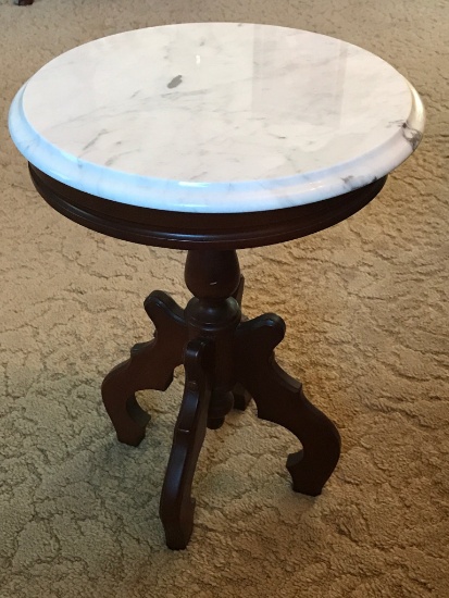 Vintage Mahogany Accent Table w/Marble Top by Capital Furniture