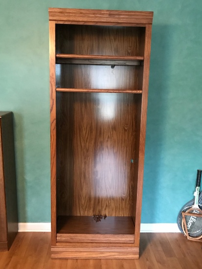 Wooden Bookshelf w/5 Shelves