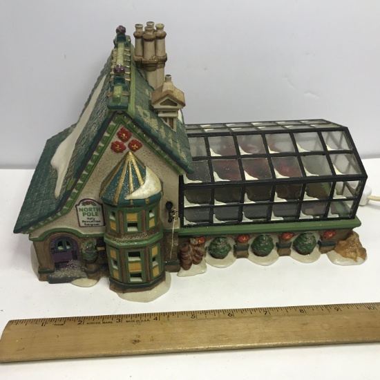 Department 56 North Pole Series "Mrs. Claus Greenhouse" Lighted Village House