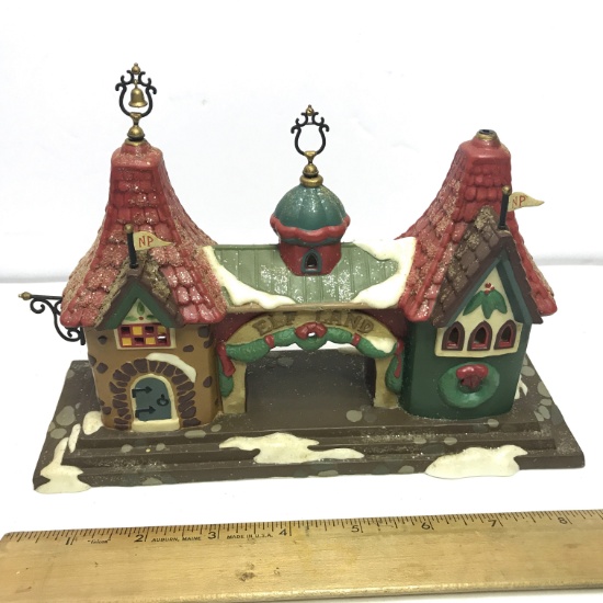 Department 56 "Elf Land Porcelain Archway