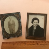 Pair of Vintage Miniature Picture Frames w/Old Photos