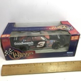 1996 Winner's Circle 1/24 Scale Goodwrench Dale Earnhardt NASCAR 1997 Stock Car in Box