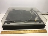 Yamaha YP-82 Turntable