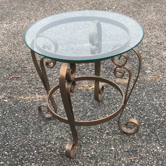 Glass Top Accent Table w/Metal Base