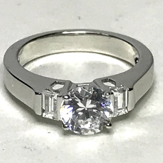 Sterling Silver Ring with CZ Stone Size 7