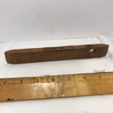 Eerly Small Wooden Level