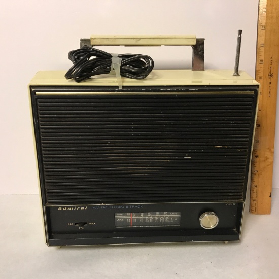 Vintage AM/FM Stereo 8 Track Player