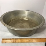 Large Vintage Metal Wash Basin
