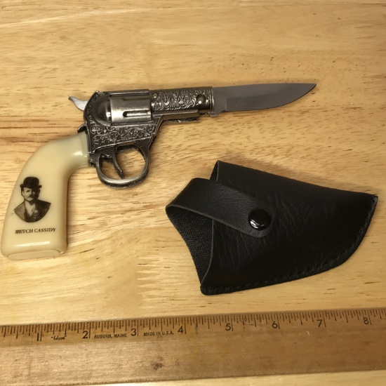 Pistol Knife with Box & Sheath
