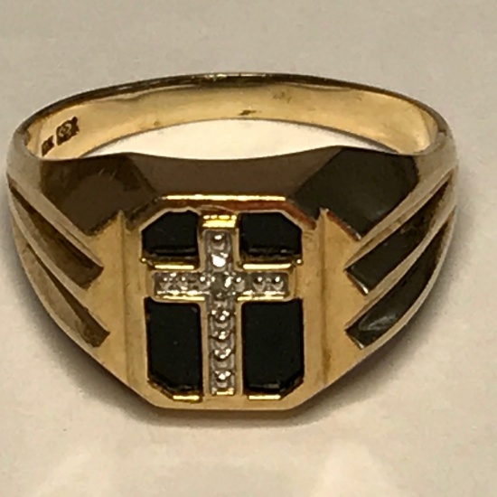 Nice Men's 10K Gold Ring with Clear Stones & Cross