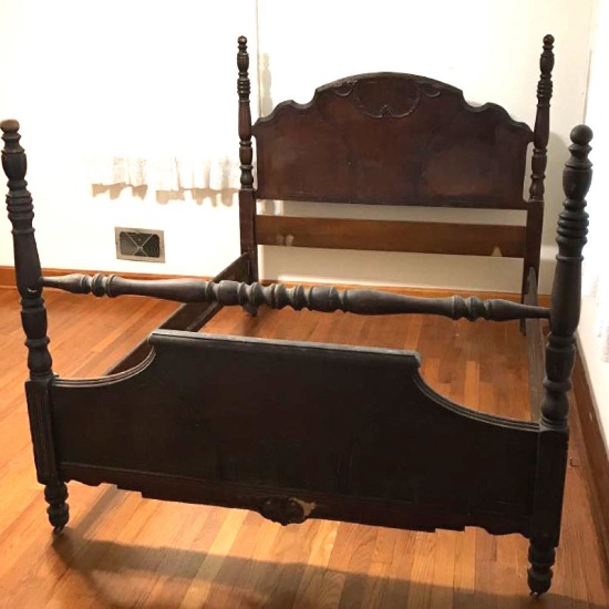Antique Wooden Full Size Bed