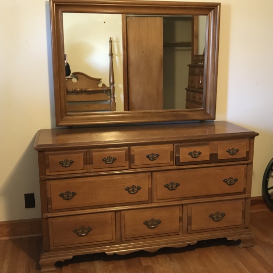 Vintage Maple Dresser with Mirror by Bassett