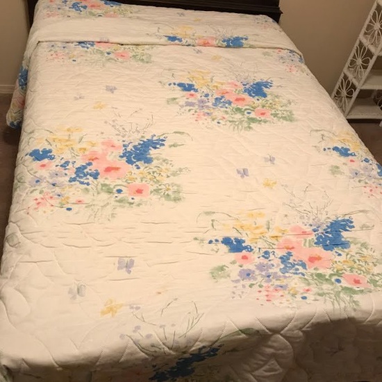 Vintage Full Size Floral Bedspread