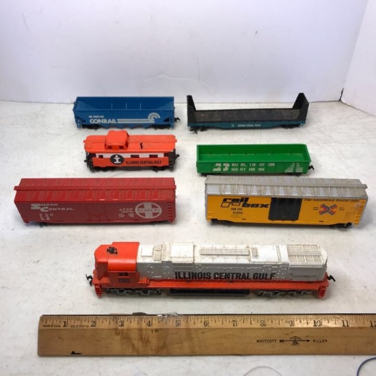 Lot of Misc Tyco Train Cars