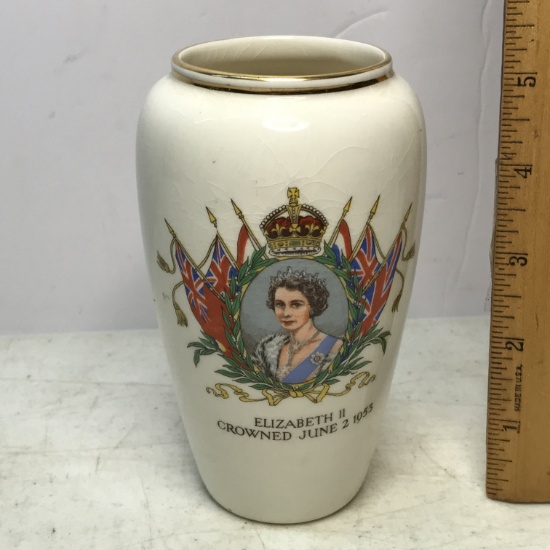 Royal Winton “Elizabeth II” Crowning Vase - Made in England