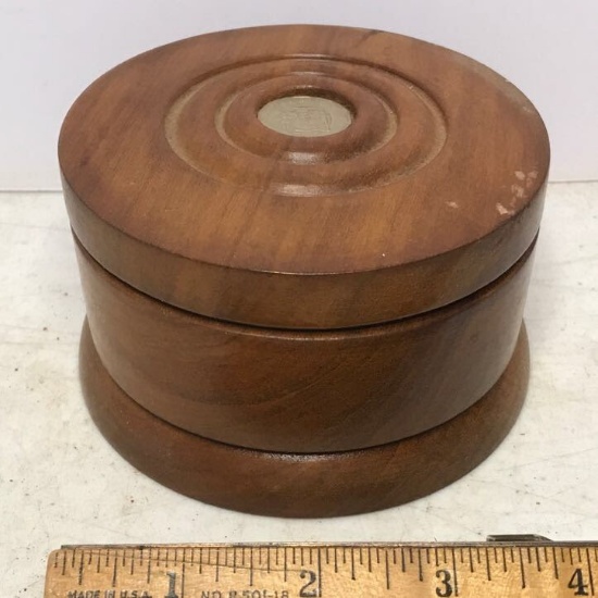 Vintage Wooden Souvenir Trinket Box with 1986 Jamaican Coin on Top