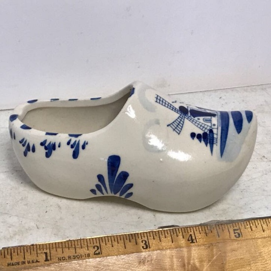 Blue & White Windmill Ceramic “Wooden Shoe” Ashtray by Brinnco