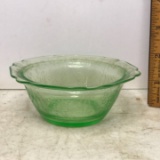 Vintage Vaseline/Uranium Glass Berry Bowl