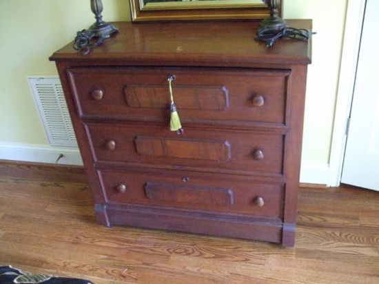 Antique Chest of 3 Drawers on Casters