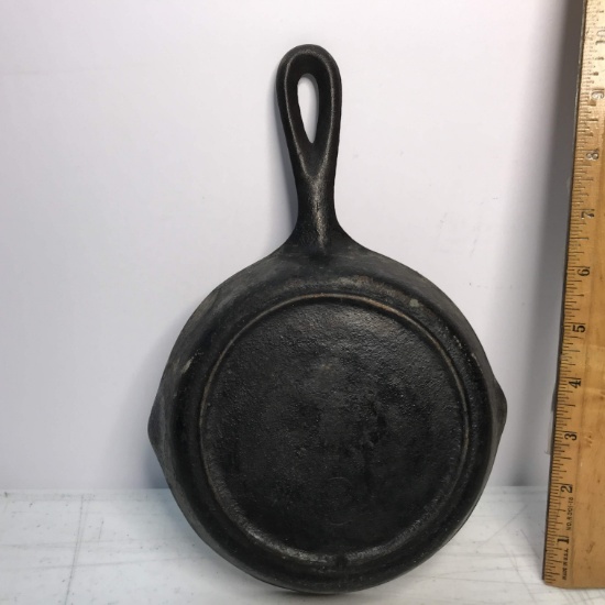 Vintage 6” Cast Iron Frying Pan