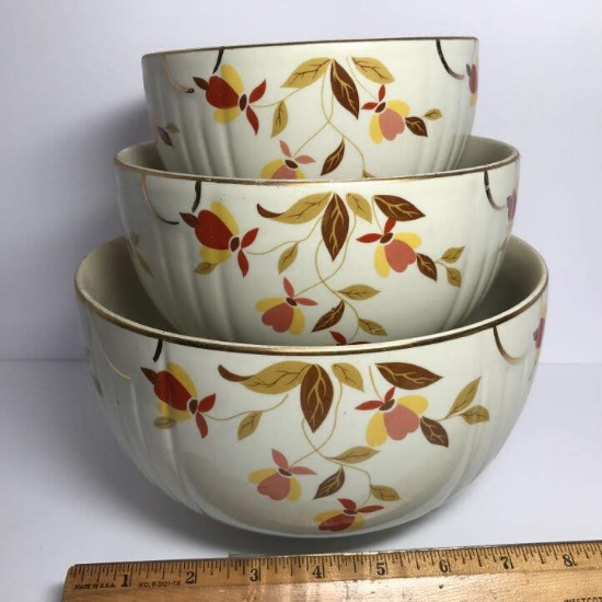 Jewel Tea Autumn Leaf Hall’s Superior Set of 3 Nesting Mixing Bowls