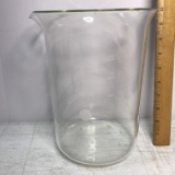 Large Vintage Pyrex Beaker