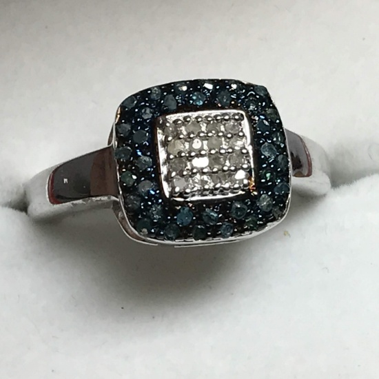 Beautiful Sterling Silver Ring with Diamonds & Blue Stones Surrounding Size 7