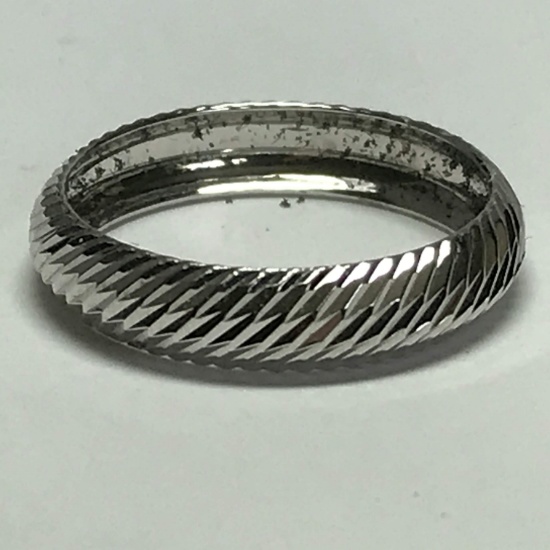 Impressive 14 KT White Gold Band Size 6