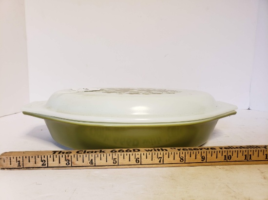 Pyrex Divided Dish w/Lid